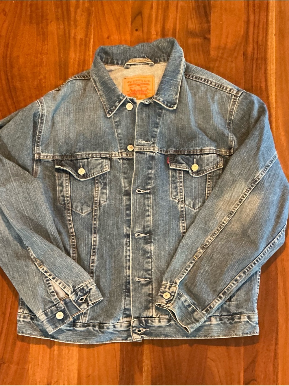 Levi’s 70507 Denim Trucker Jacket Men’s XL Vintage Faded Blue Made Mexico